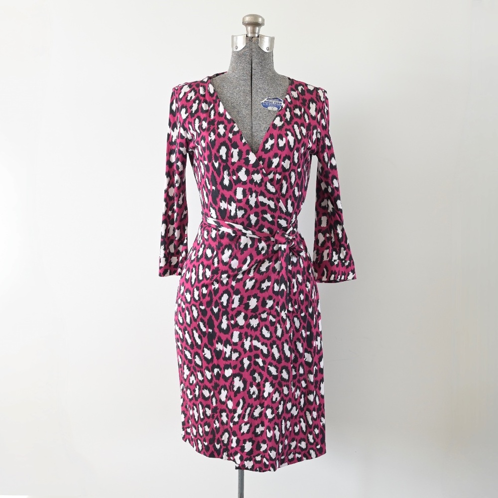 Y2K Diane Von Furstenberg New Julian Two Silk Jersey Magenta Leopard Print Dress